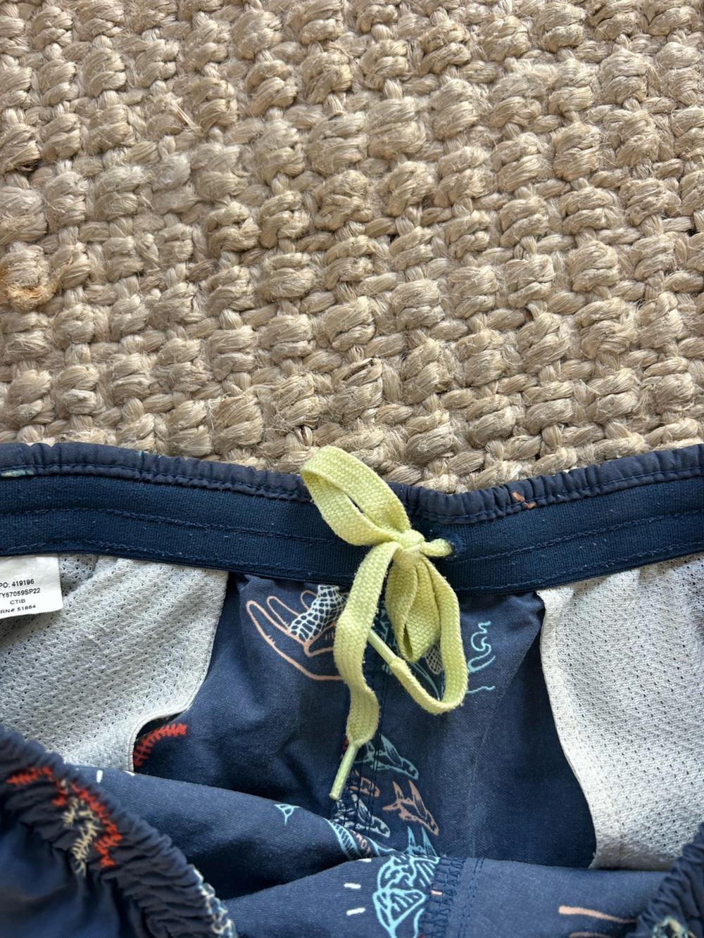 Patagonia Baggies - Women's Medium - clean ocean print - Picture 3 of 4